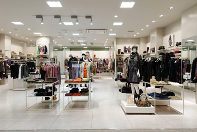 BENETTON 岐阜カラフルタウン店