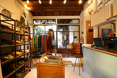 AREA2