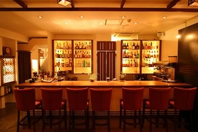 Asian dining salon Ritz Bar