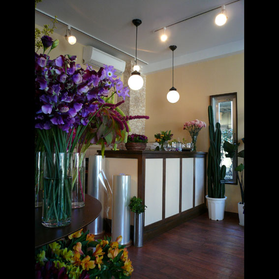 FLORIST DROP