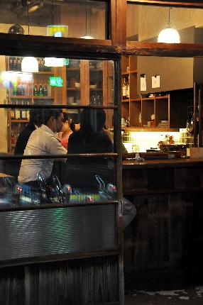 お酒と小皿料理「西荻スイッチ」