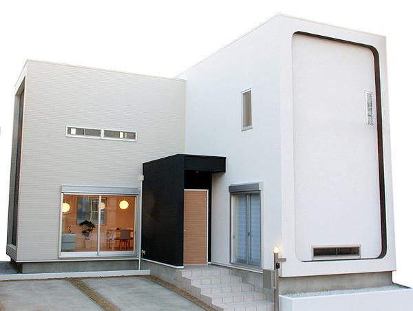 KOKU‐HAKU 住宅の内装・外観画像