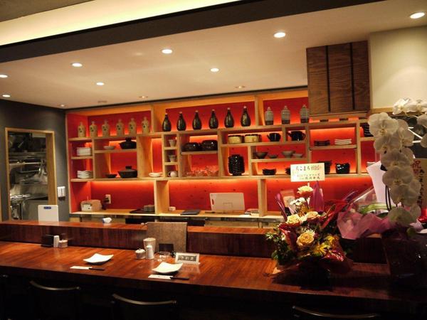 鳥こまち 赤坂溜池店 居酒屋の内装・外装画像