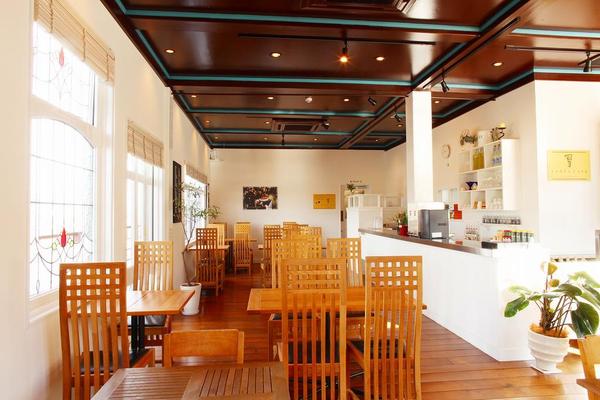SANTA CAFE新橋店