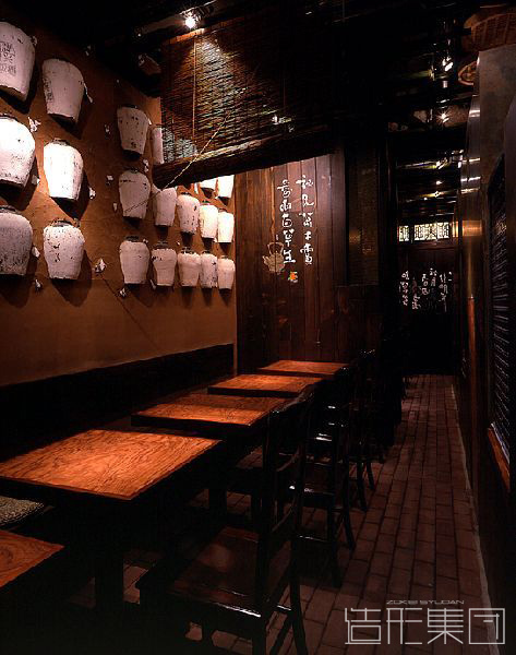 Lee Rong (東京)
