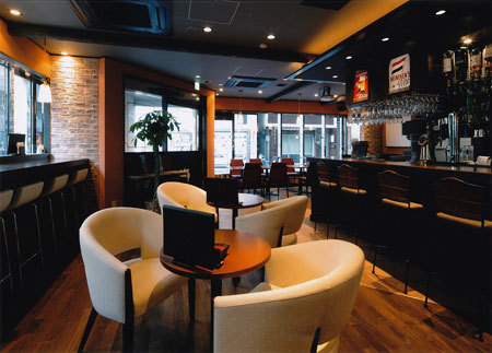 Seasons diner COMODO/シーズンスダイナーコモド バーの内装・外装画像
