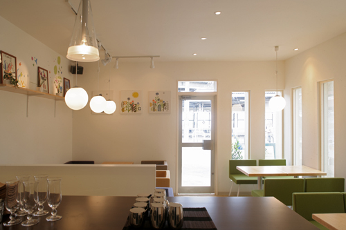 Caffe yasashii-chikara. - SUNSHOW -