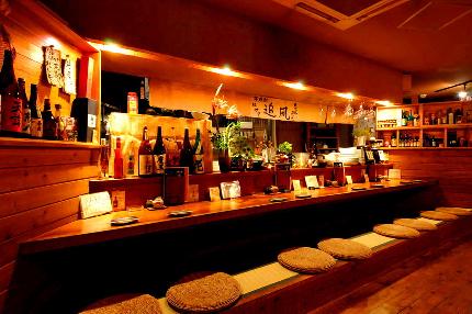 ぶらべ 居酒屋ダイニングの内装・外装画像