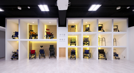 SANSHODO SELECTION SPACE 笑顔