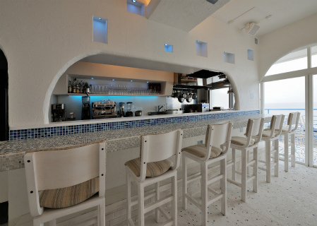 Seaside cafe Hanon