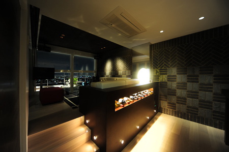 bar S