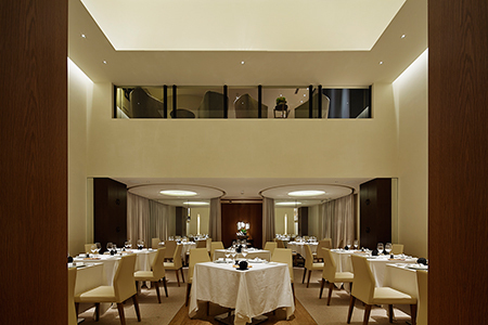 Restaurant Dominique Bouchet Tokyo