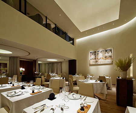 Restaurant Dominique Bouchet Tokyo