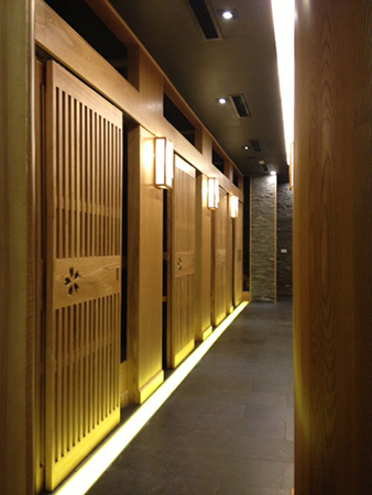 YAKINIKU櫻 店舗デザイン.comマッチング成功実例