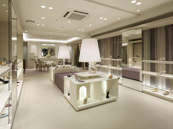 BOUTIQUE OSAKI 表参道シューズサロン