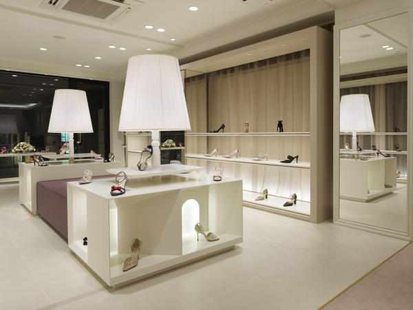 BOUTIQUE OSAKI 表参道シューズサロン