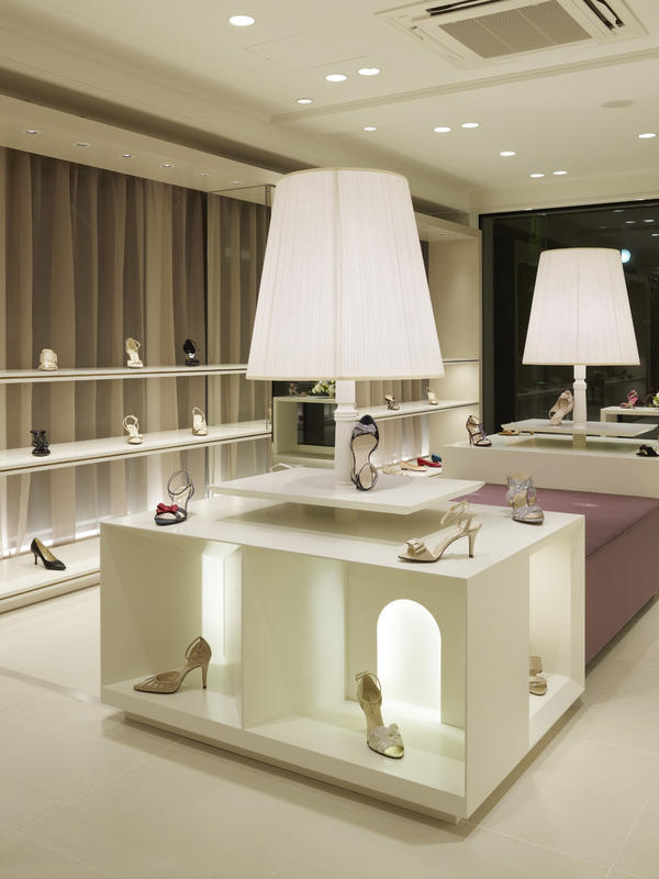 BOUTIQUE OSAKI 表参道シューズサロン