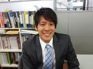 新 隼輔の写真