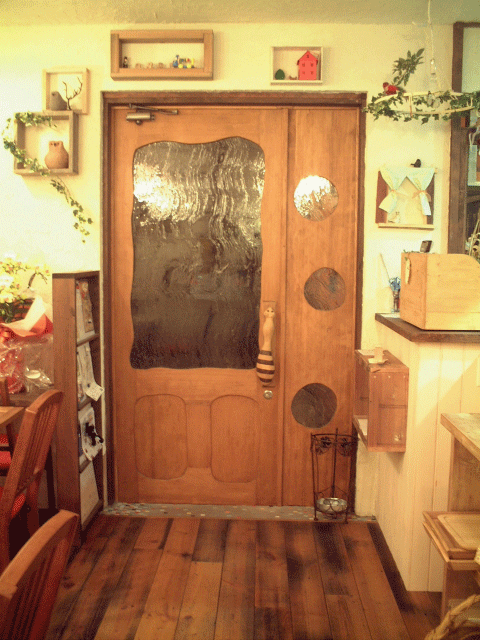cafe tiny zoo