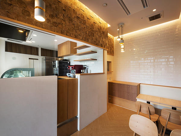 八天堂カフェ ラクーア店
