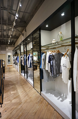 un dix cors OUTLET 幕張店