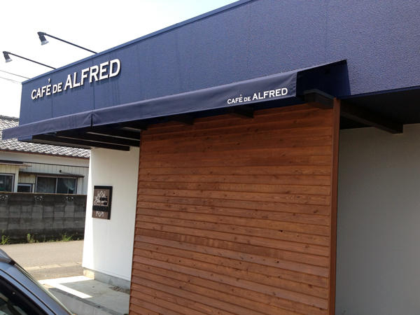 CAFE DE ALFRED