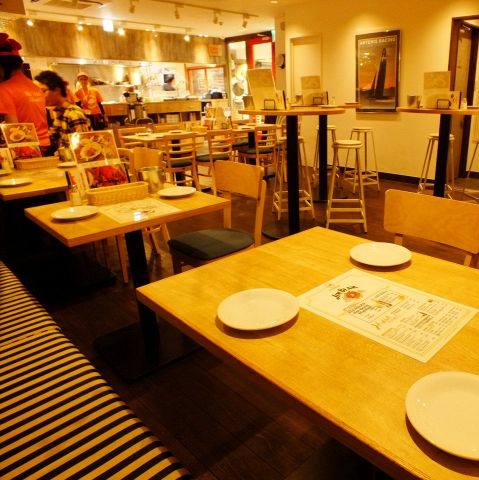 BOSTON CLAM SHACK 北浜店 / アンプロジェ