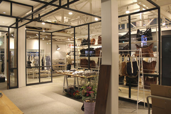 quadro sundry store 岡崎店