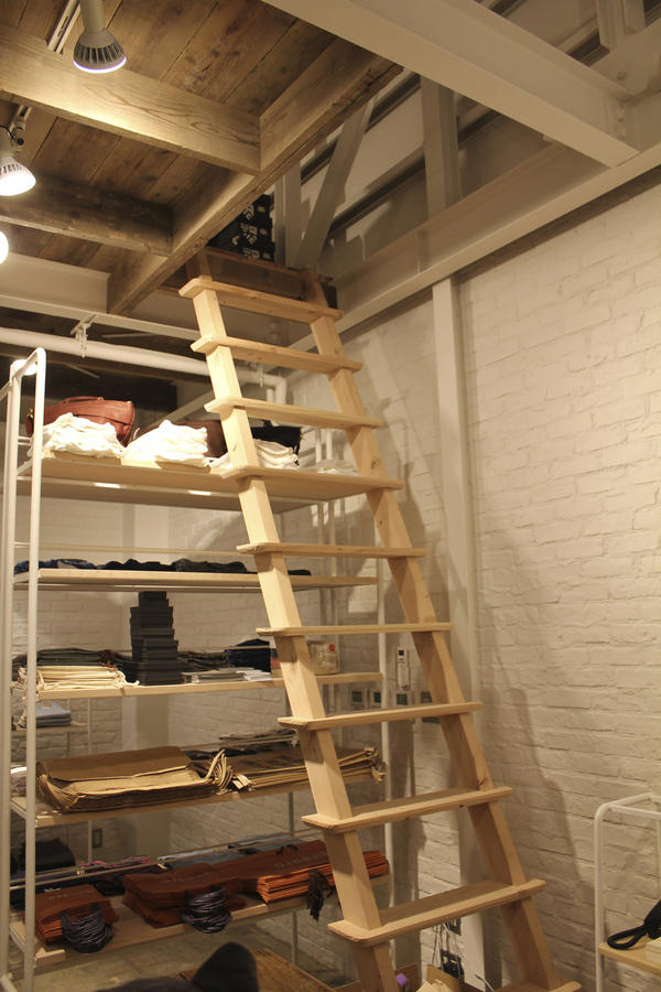 quadro sundry store 岡崎店