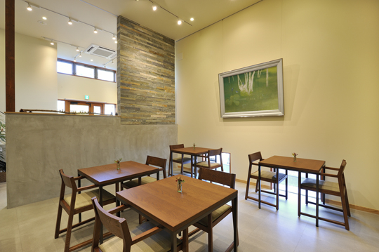 cafe TRIIL カフェの内装・外装画像