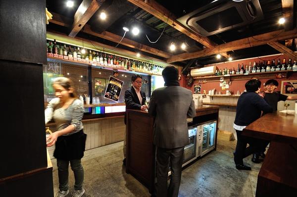 立ち飲み酒場 瓶(ボトル)