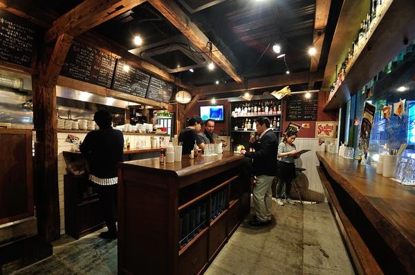 立ち飲み酒場 瓶(ボトル)
