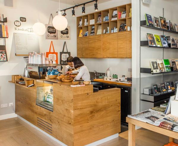 Monocle Kioskafé カフェ・パン屋・ケーキ屋の内装・外観画像