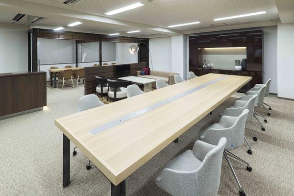 某企業オフィス東京支店