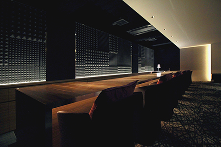 The bar hana