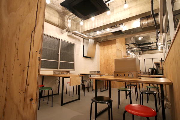 牡蠣小屋オイスターマン川越店
