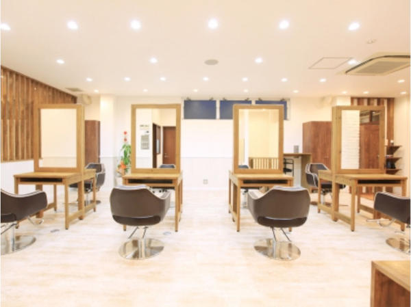 PRISM HAIR DSIGN みずほ台店 美容室の内装・外観画像