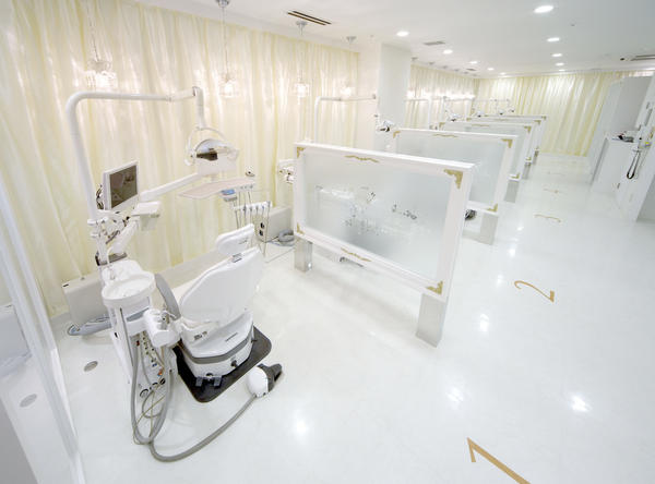 FURUYA DENTAL CLINIC クリニックの内装・外観画像