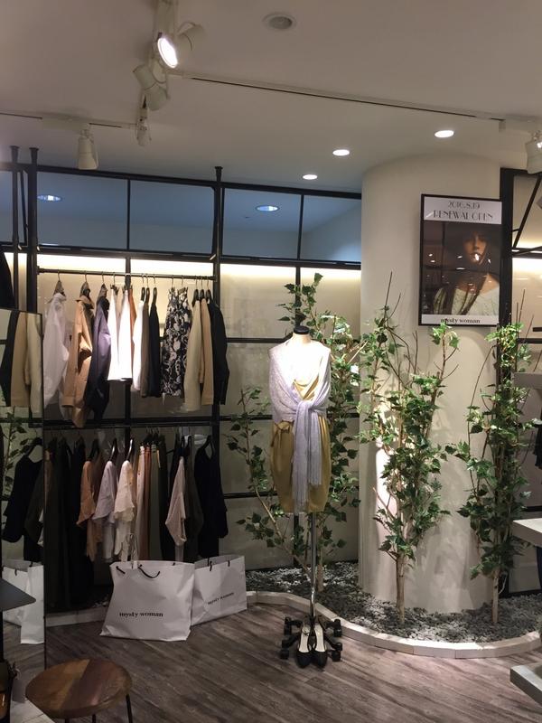 mysty woman 新宿ミロード店