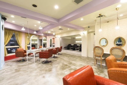 Source hair atelier
