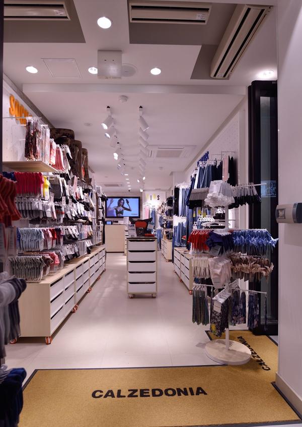 CALZEDONIA吉祥寺店