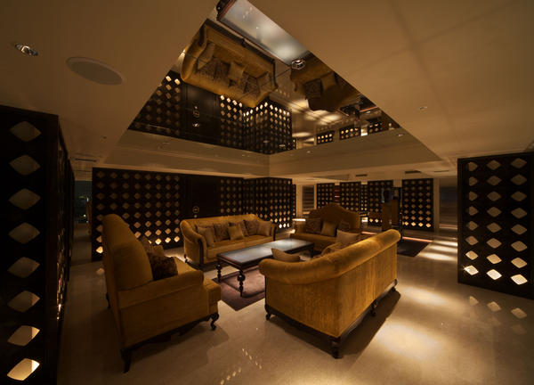LE SALON VIP