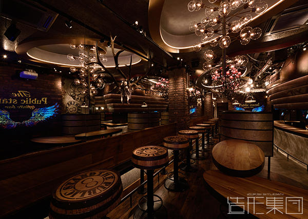 The Public Stand 新宿歌舞伎町店(東京)