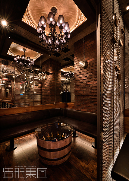 The Public Stand 新宿歌舞伎町店(東京)