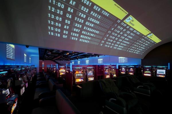 air LOUNGE 千日前 アミューズメントの内装・外観画像