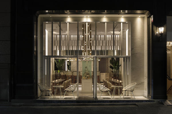 SANTORINI GINZA カフェラウンジの内装・外装画像