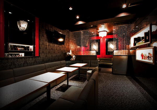 club eight