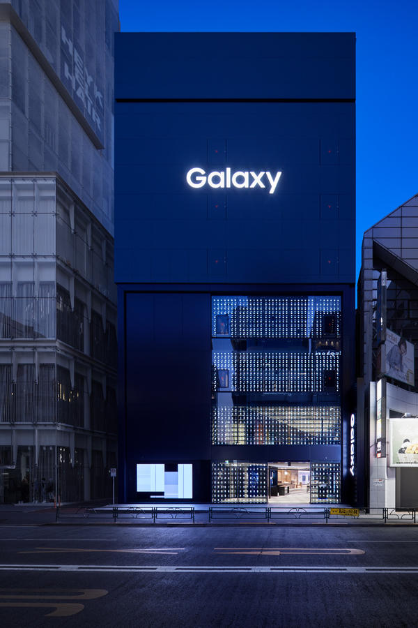 Galaxy HARAJUKU 携帯ショップ、カフェの内装・外観画像