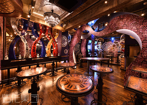 The Public stand 池袋西口ロマンス通り店(東京)