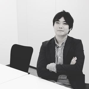 平見静功の写真
